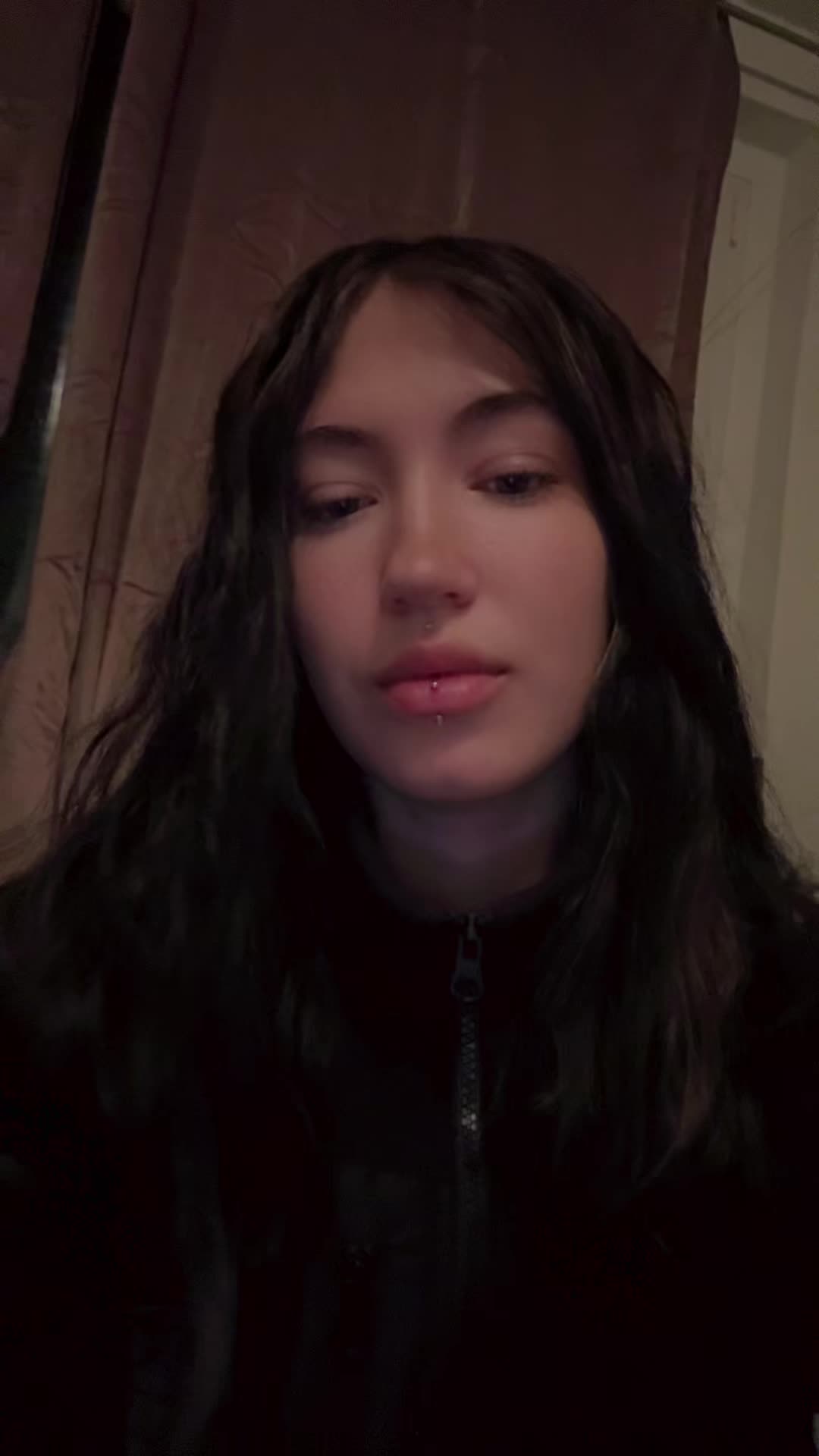 @️