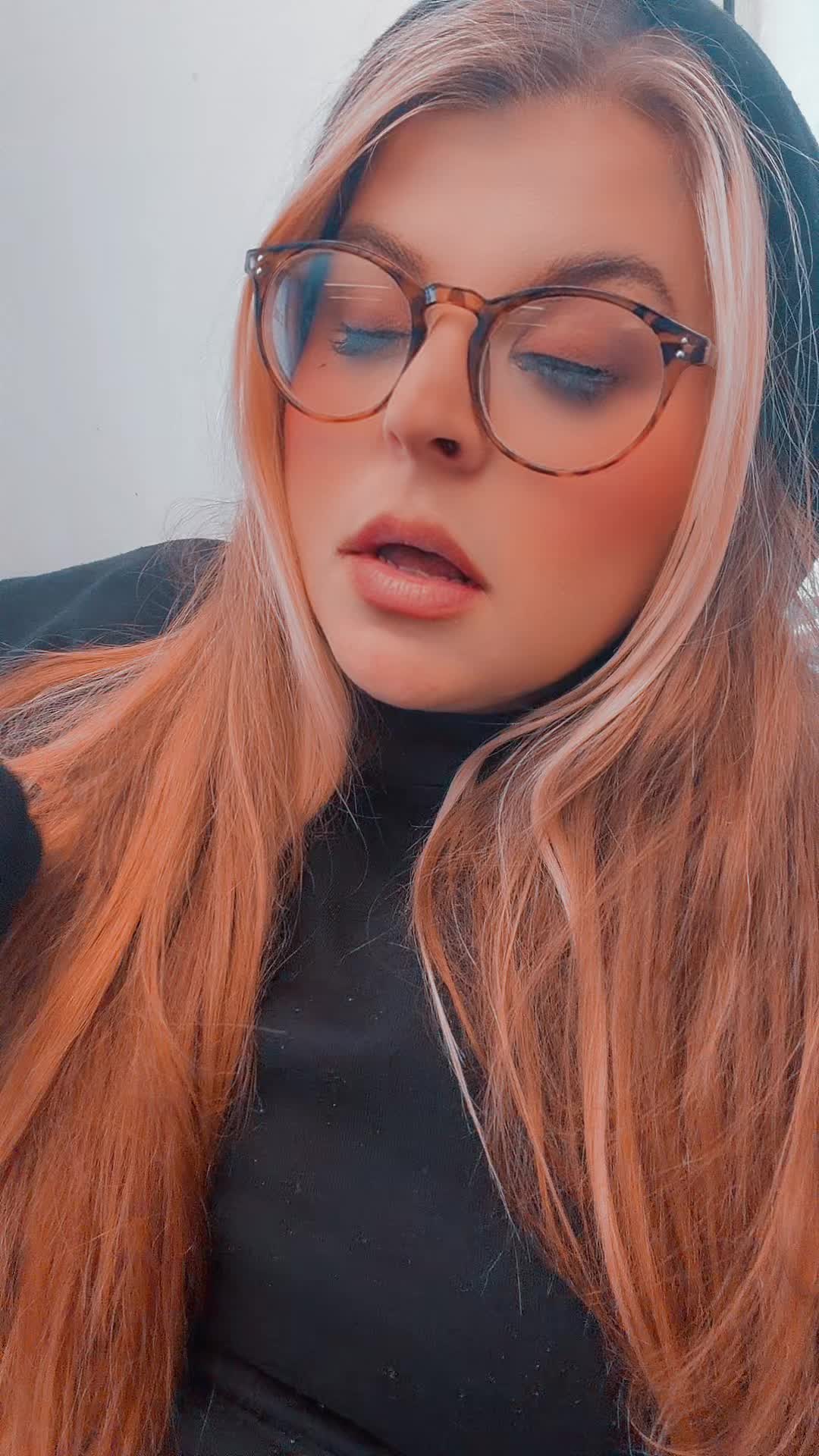 @klaraorbacks