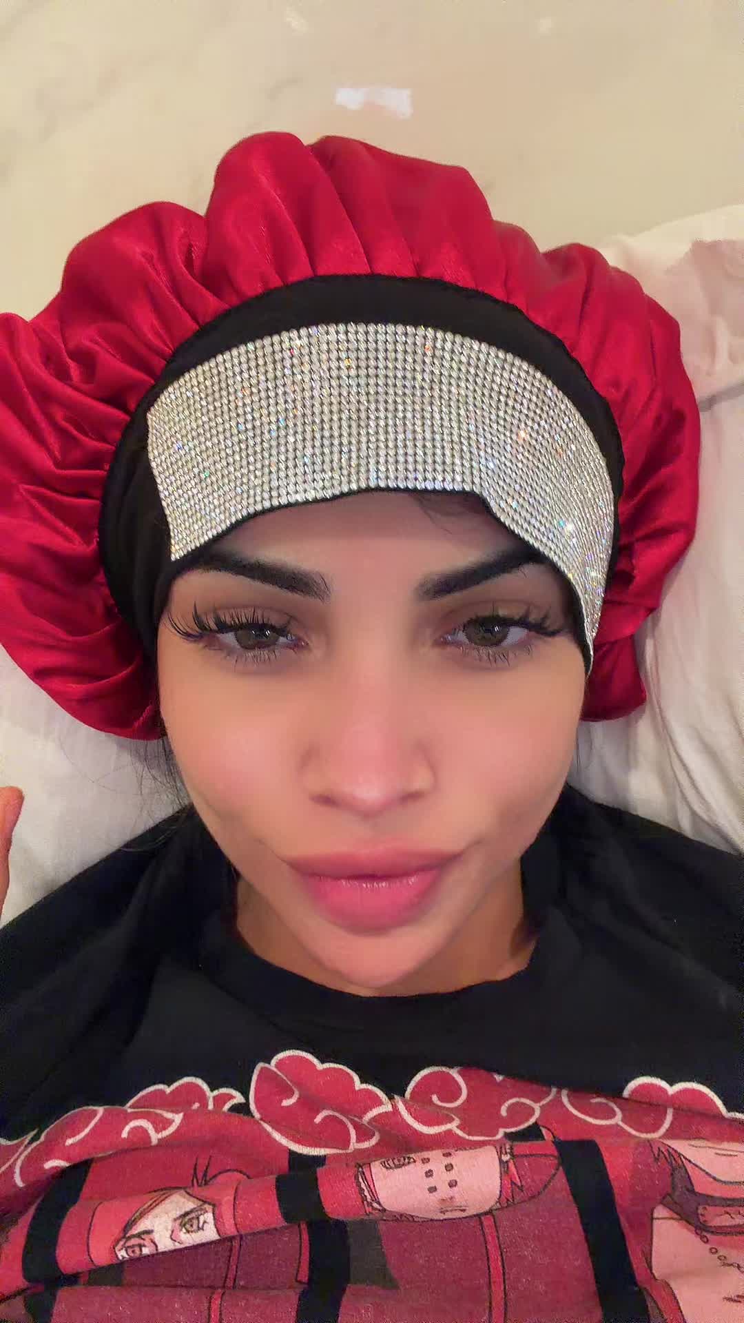 @alinaluvsluffy