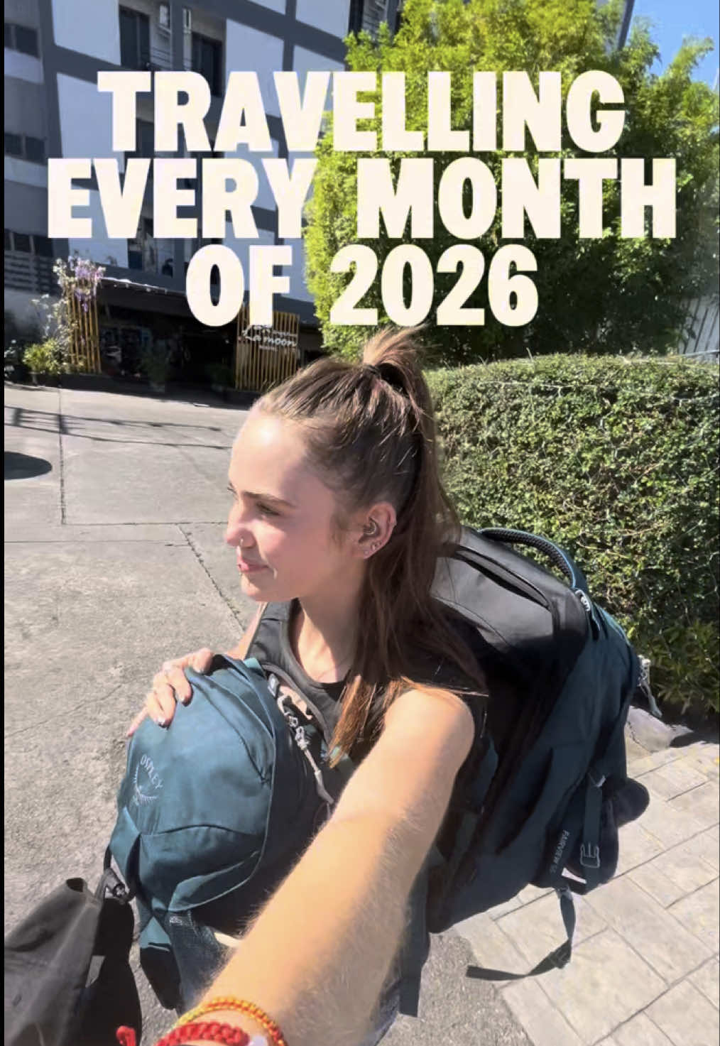 @robyn 𖤓 vegan eats & travel