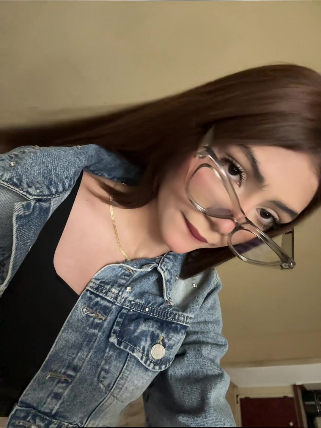 @𝐶𝑎𝑚𝑖 𝐶𝑎𝑚