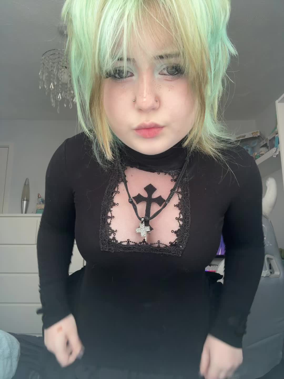 @hotcrazyandfree