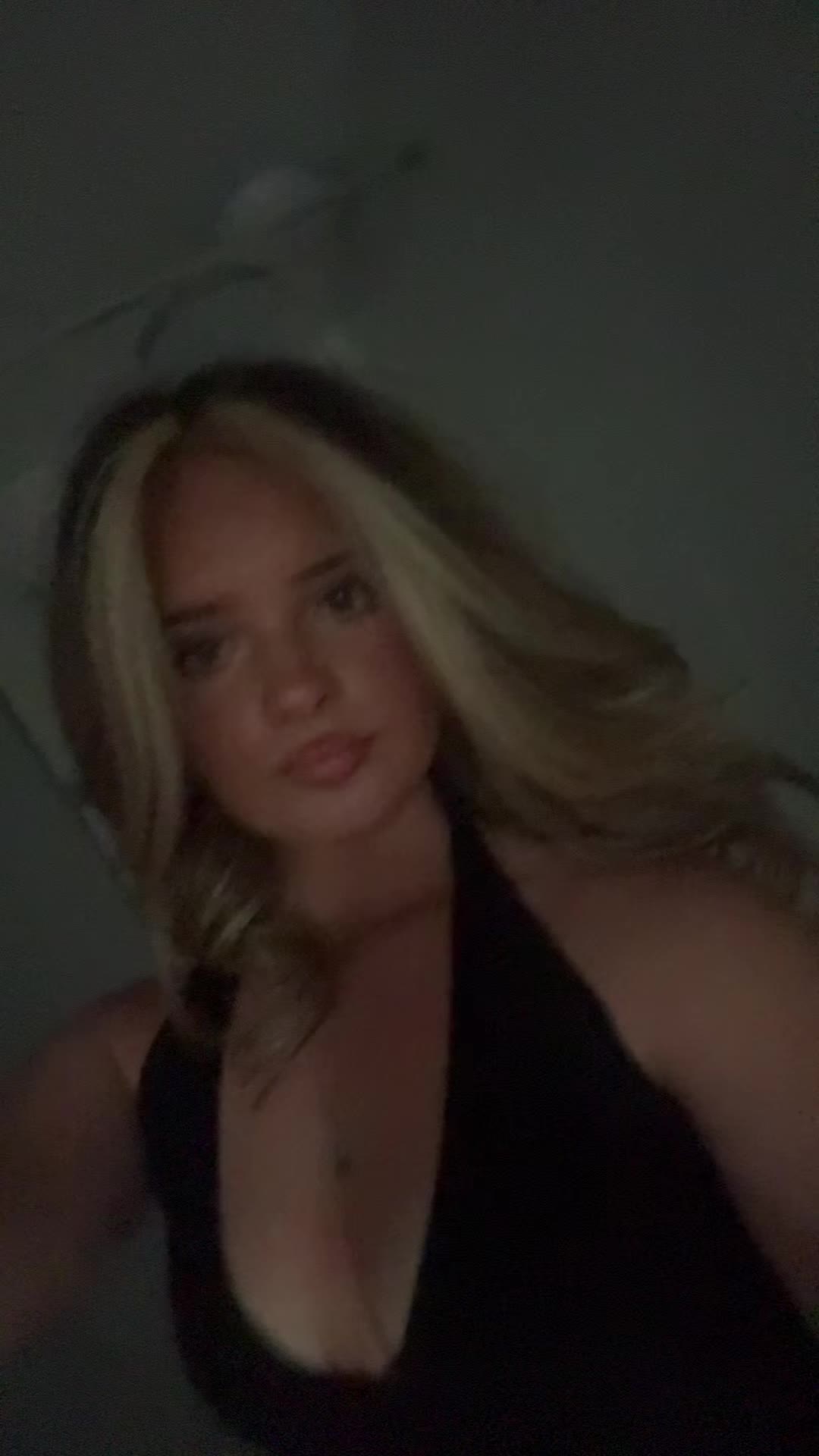 @Poppyolivia