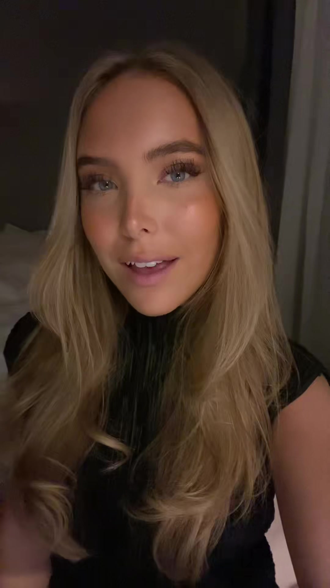 @𝐄𝐥𝐥𝐢𝐬𝐚 𝐕𝐚𝐥𝐠𝐫𝐞𝐧 🥂