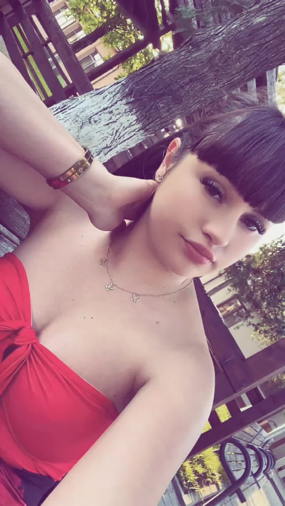 @AXI🖤