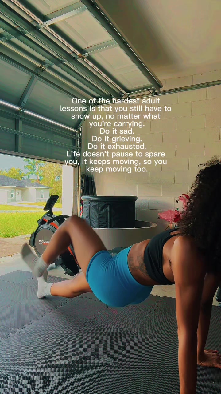 @Eleisha C. | Fit Mom 💪🏽🦩