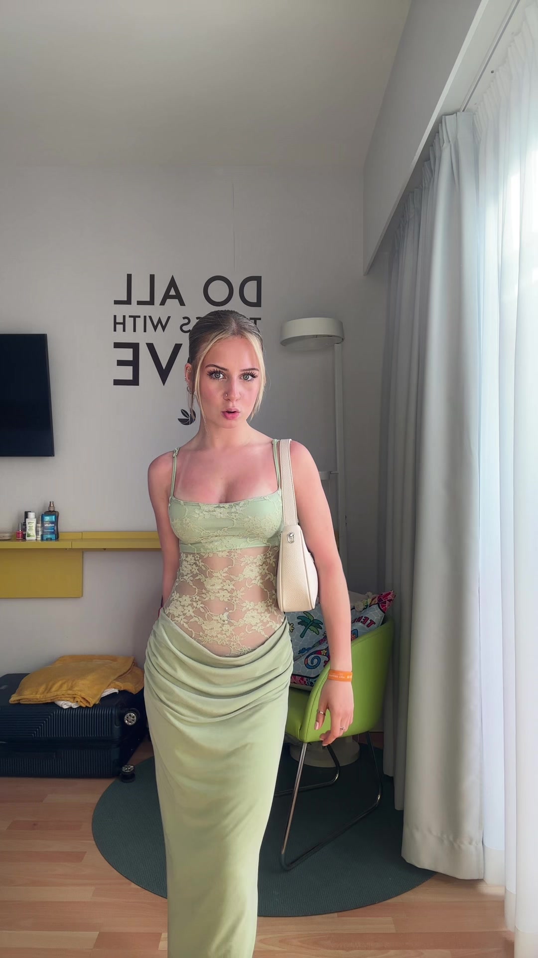 @софию 🎀