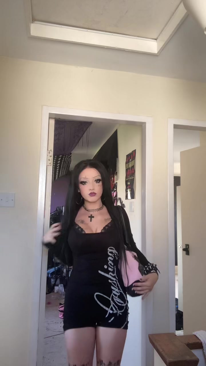 @🕷️