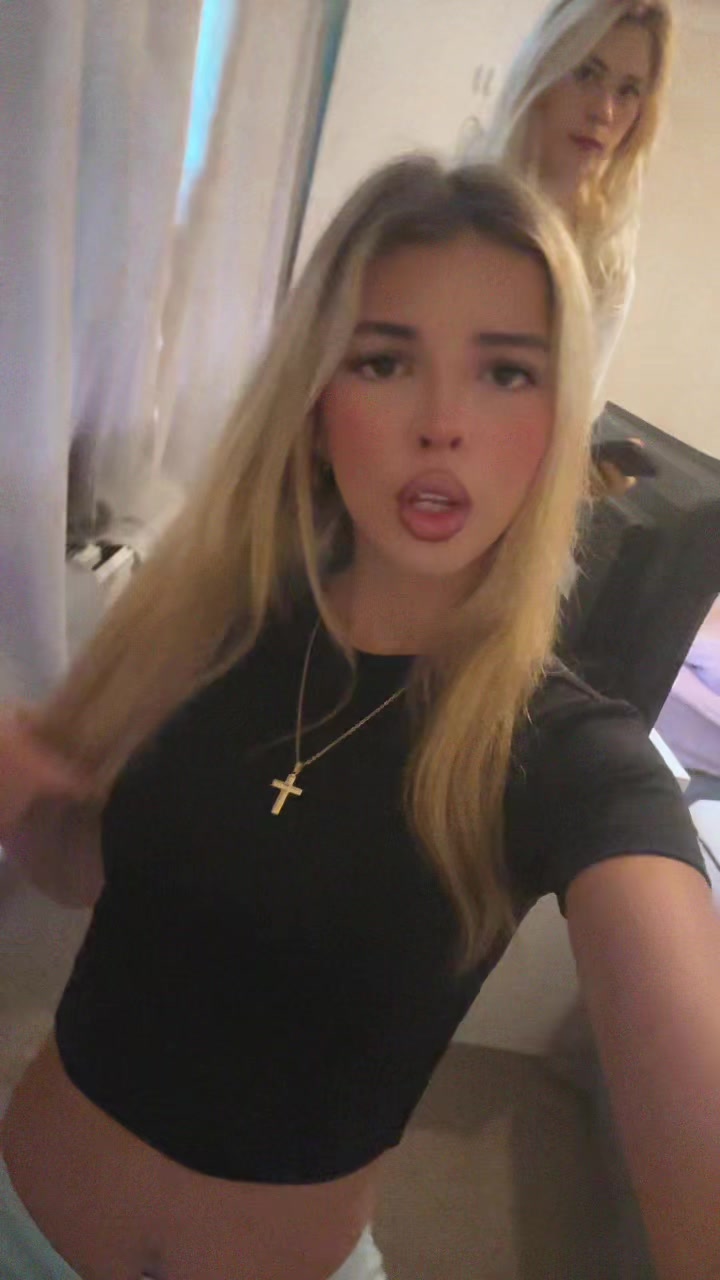 @𝐋𝐈𝐋𝐘👸⚜️✝️