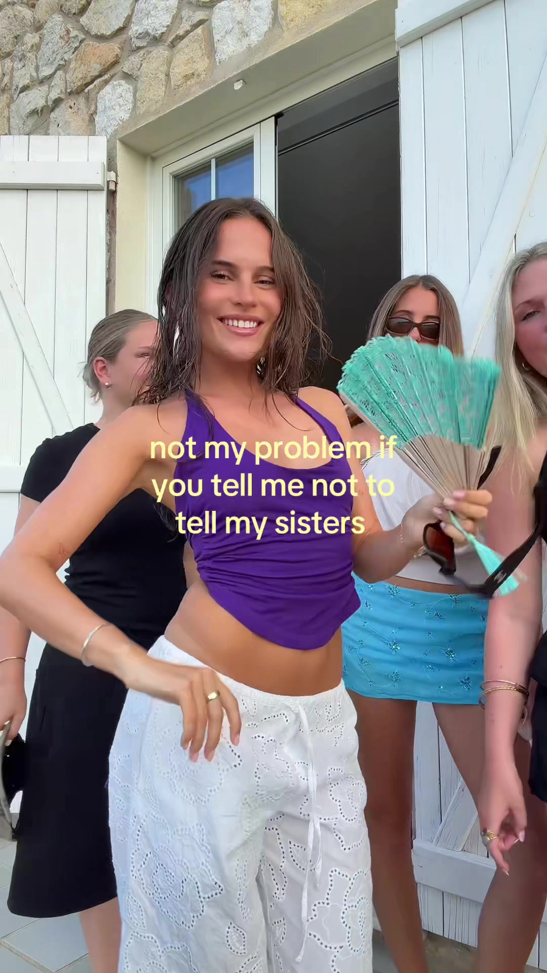 @Evie Clark