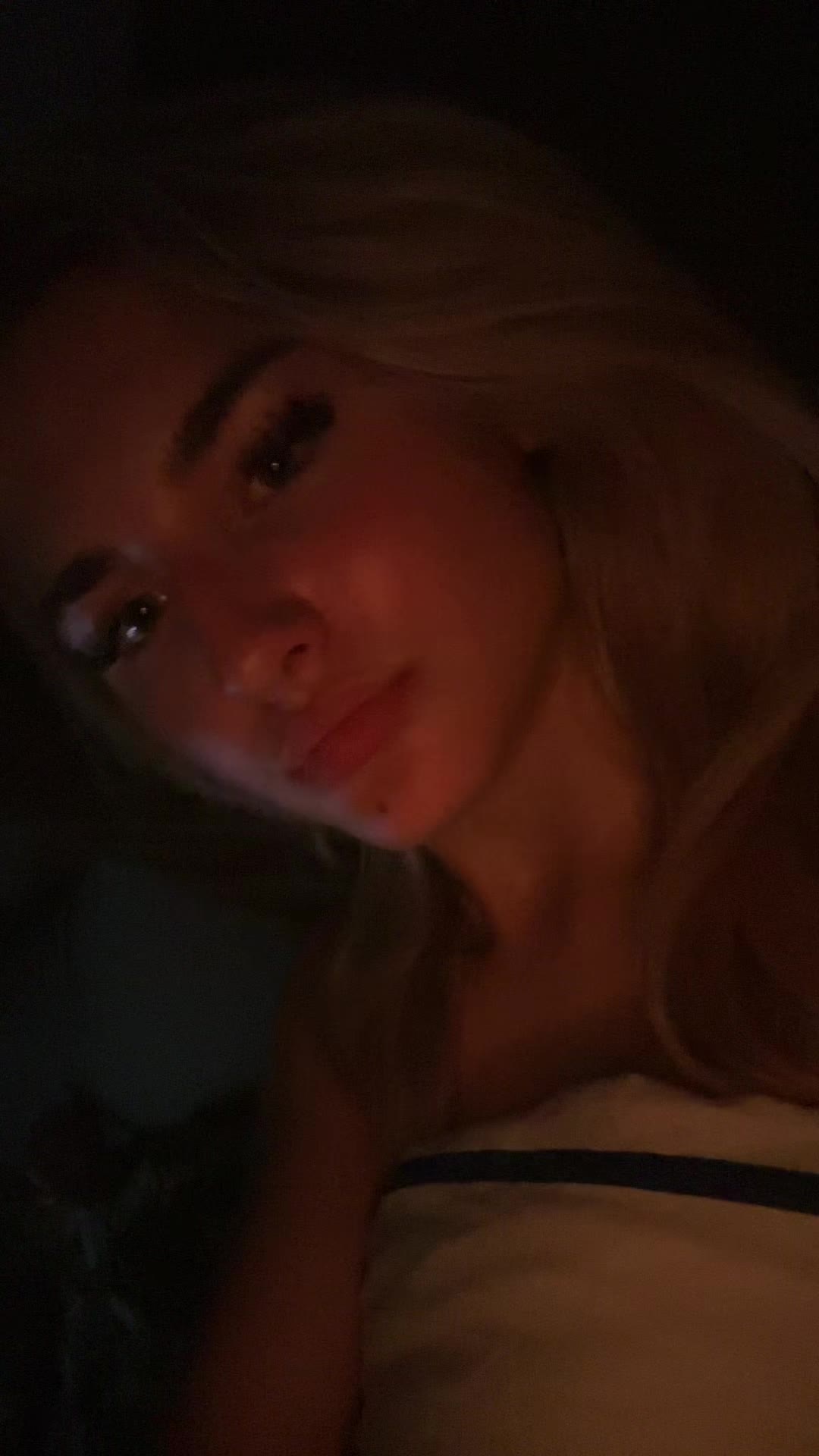 @👸🏼