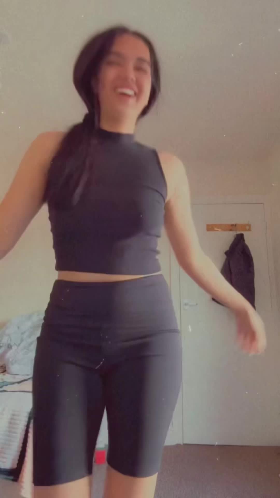 @Ana