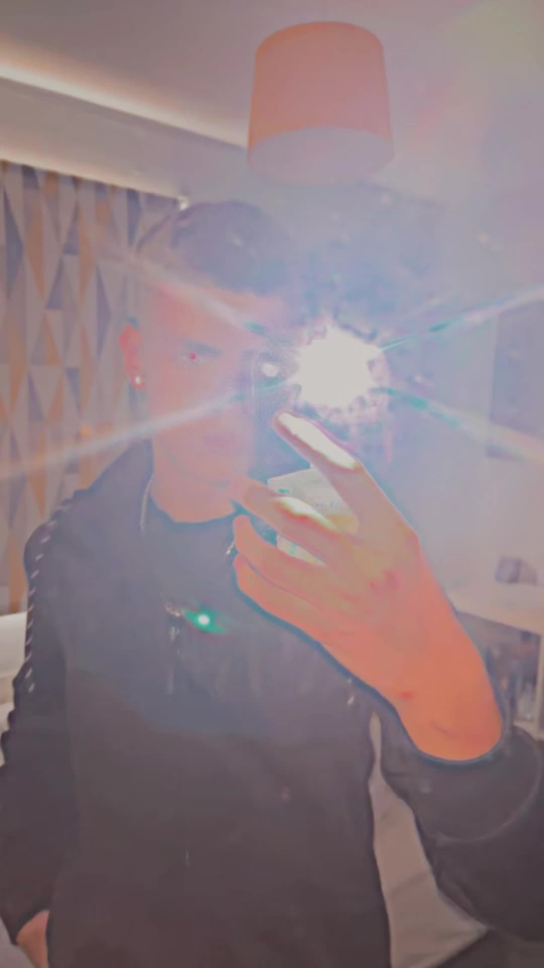 @(Jaydon)