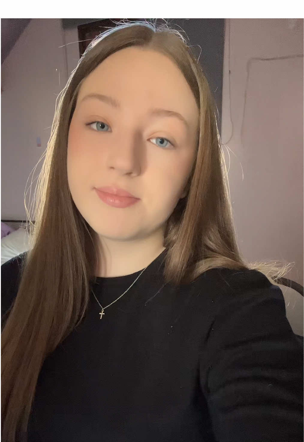 @𝐂𝐥𝐚𝐫𝐚 ✞