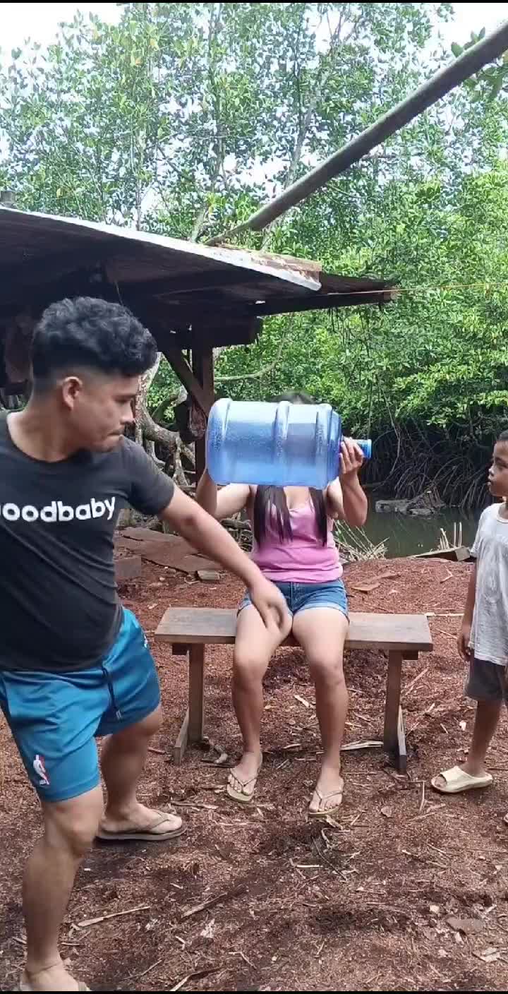 @Elena Cotia