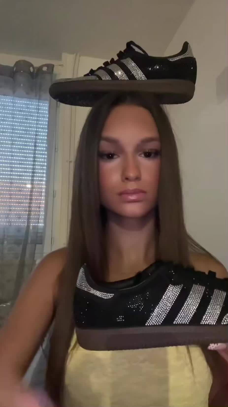 @Capucyneeee