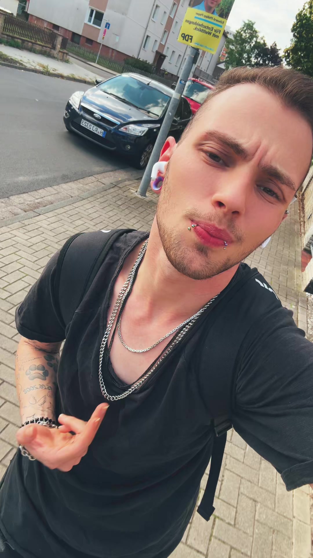 @Max_der_black_Boy
