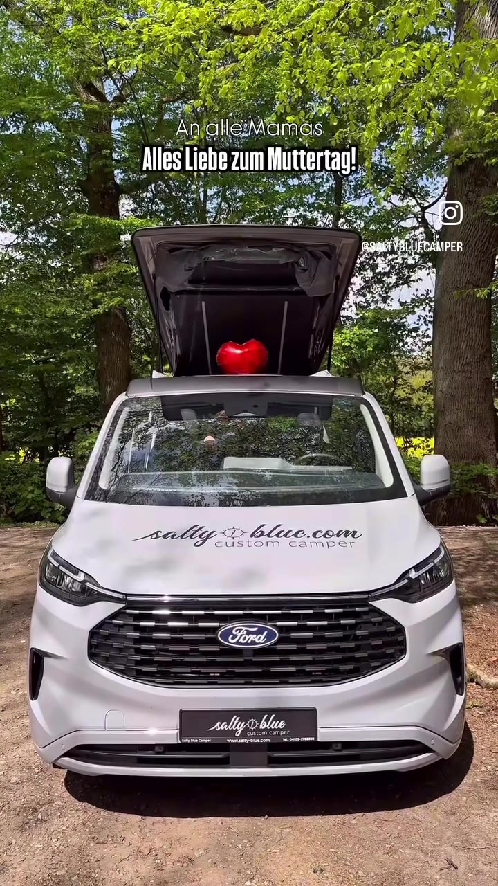 @saltybluecamper