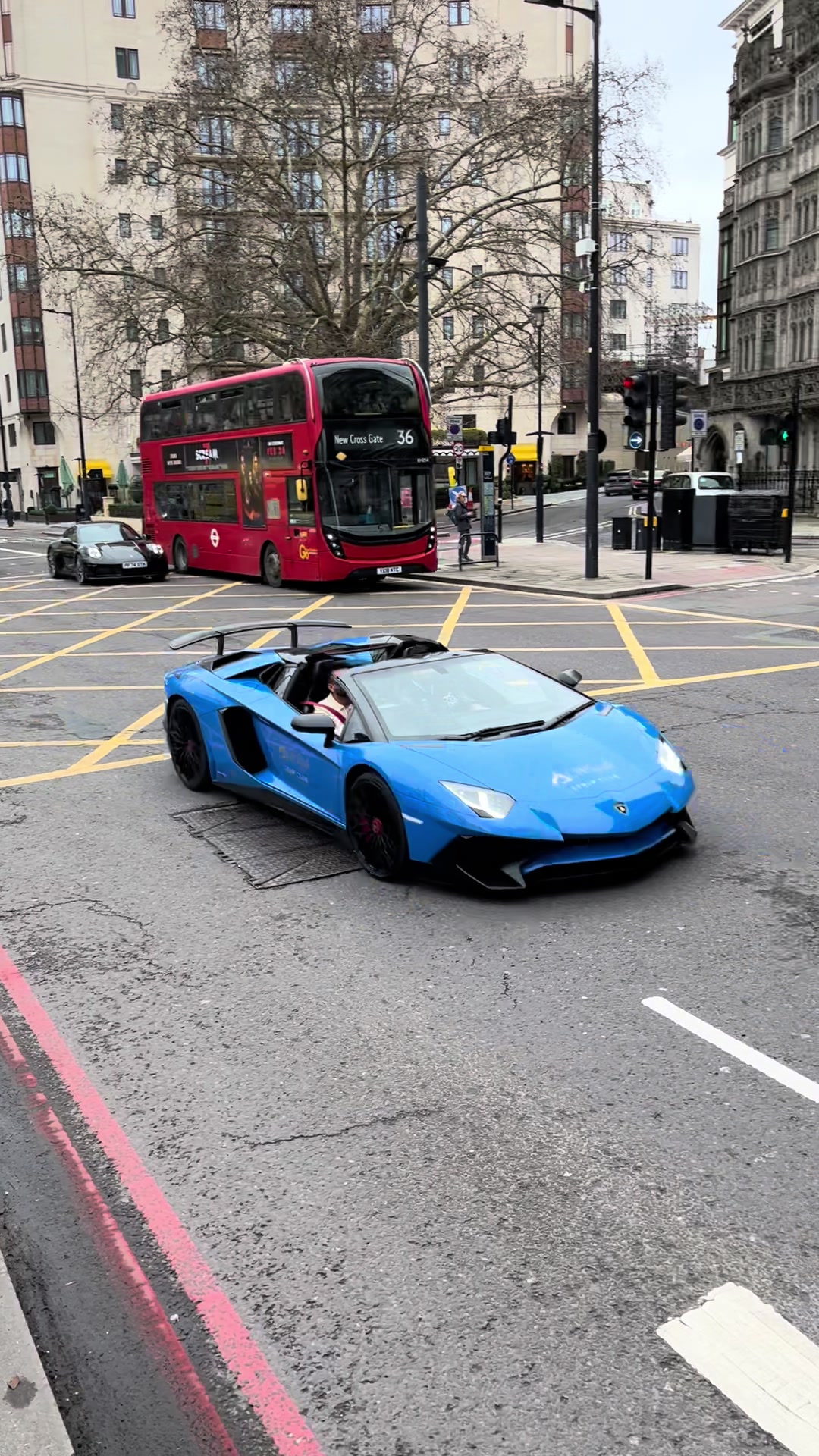 @Hypercars of London