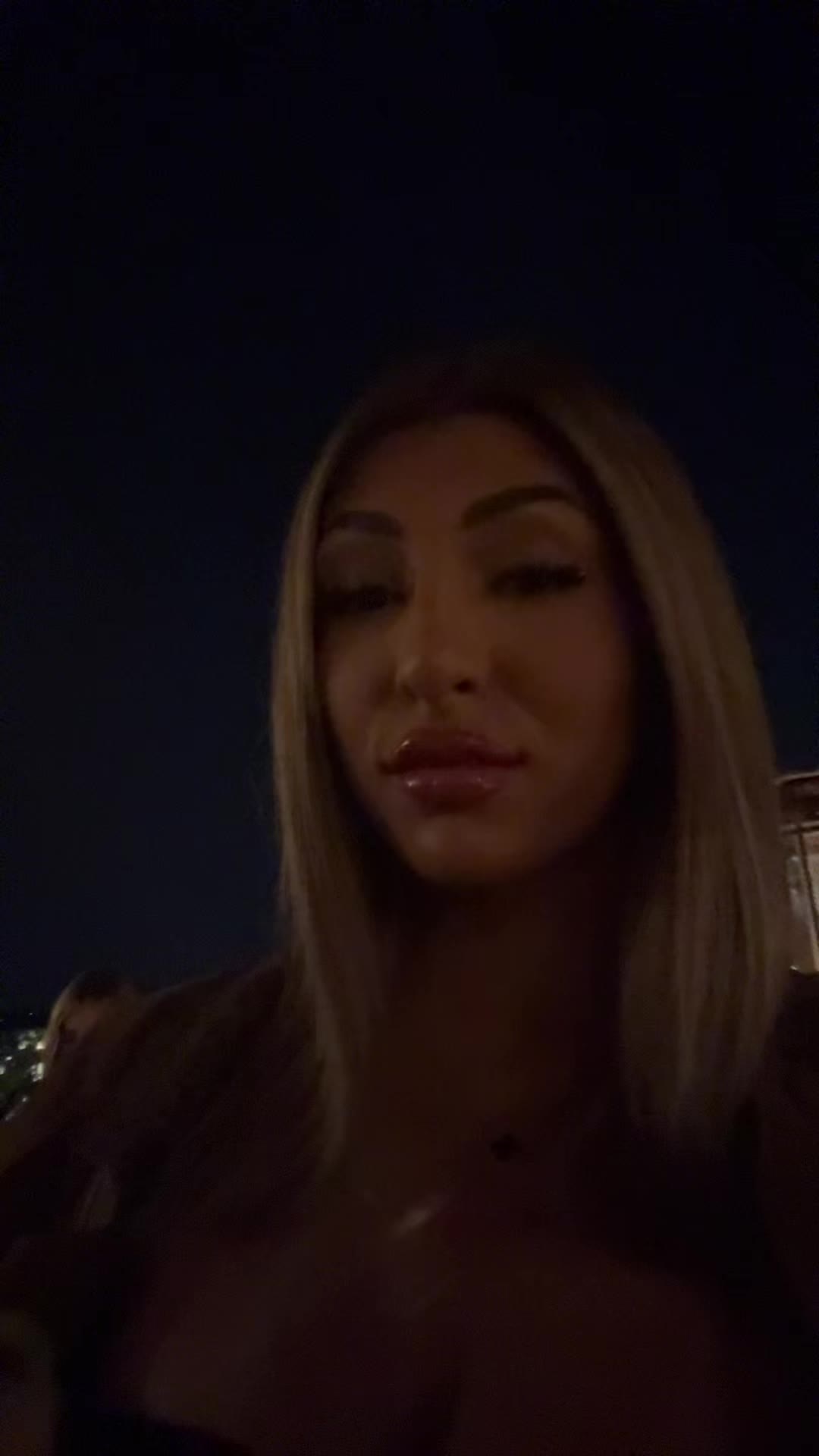 @Victoria