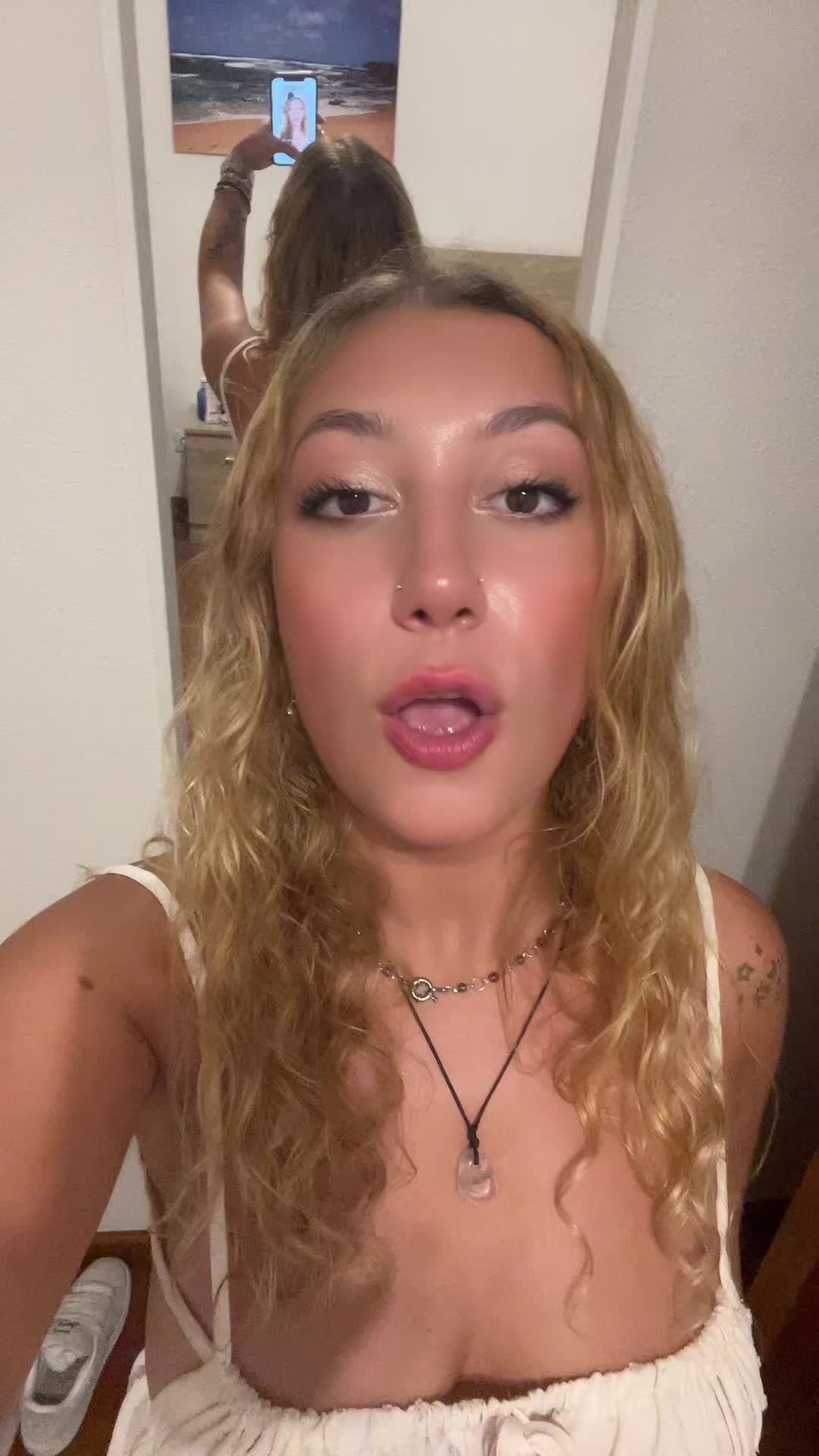 @Carlita