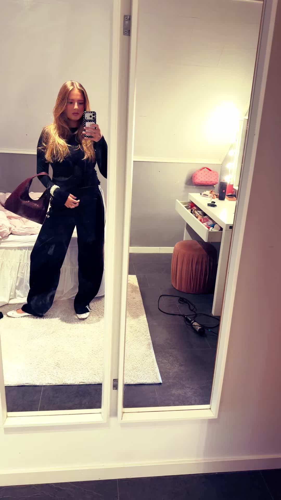 @🥂Astrid🥂