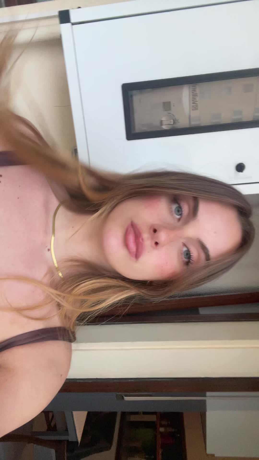 @de