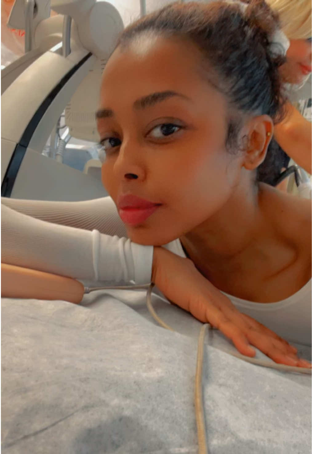 @Angela_afro444