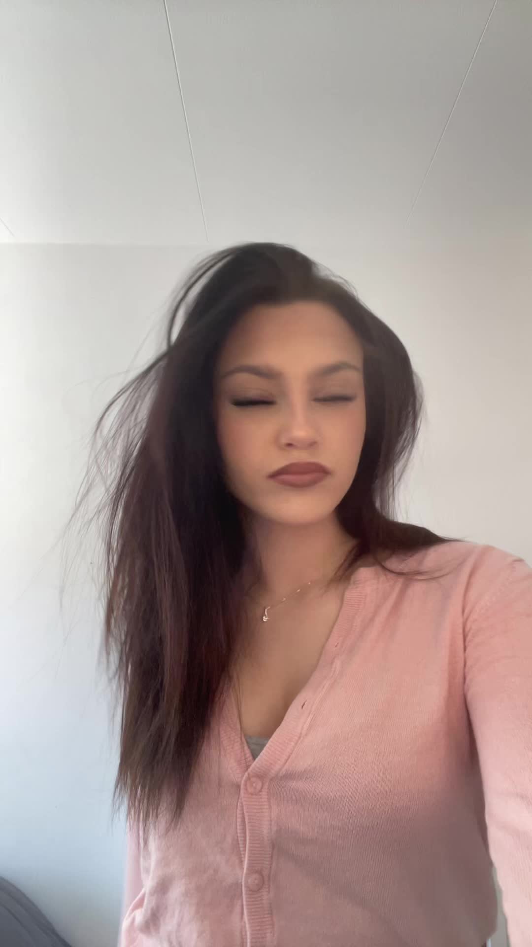 @Elina🌸