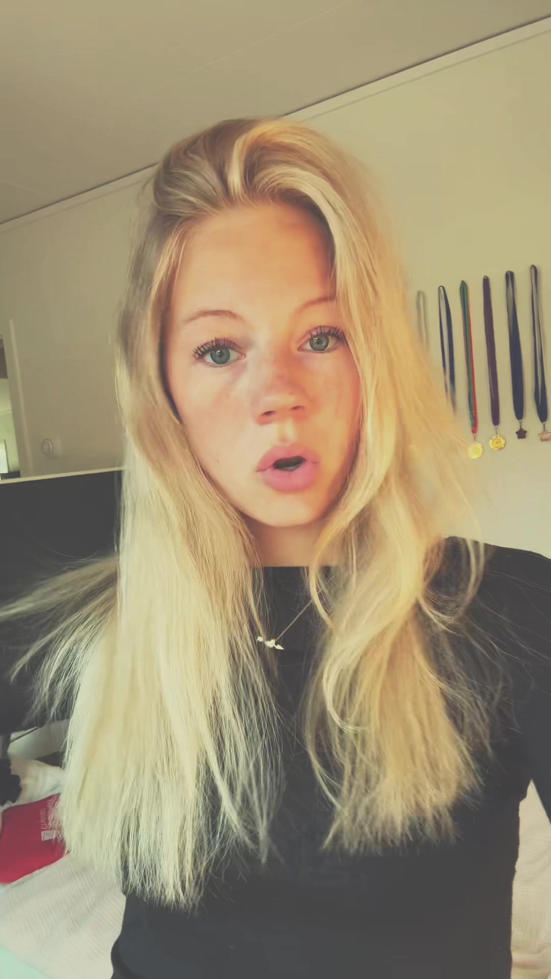 @Emilia Tross&ouml;