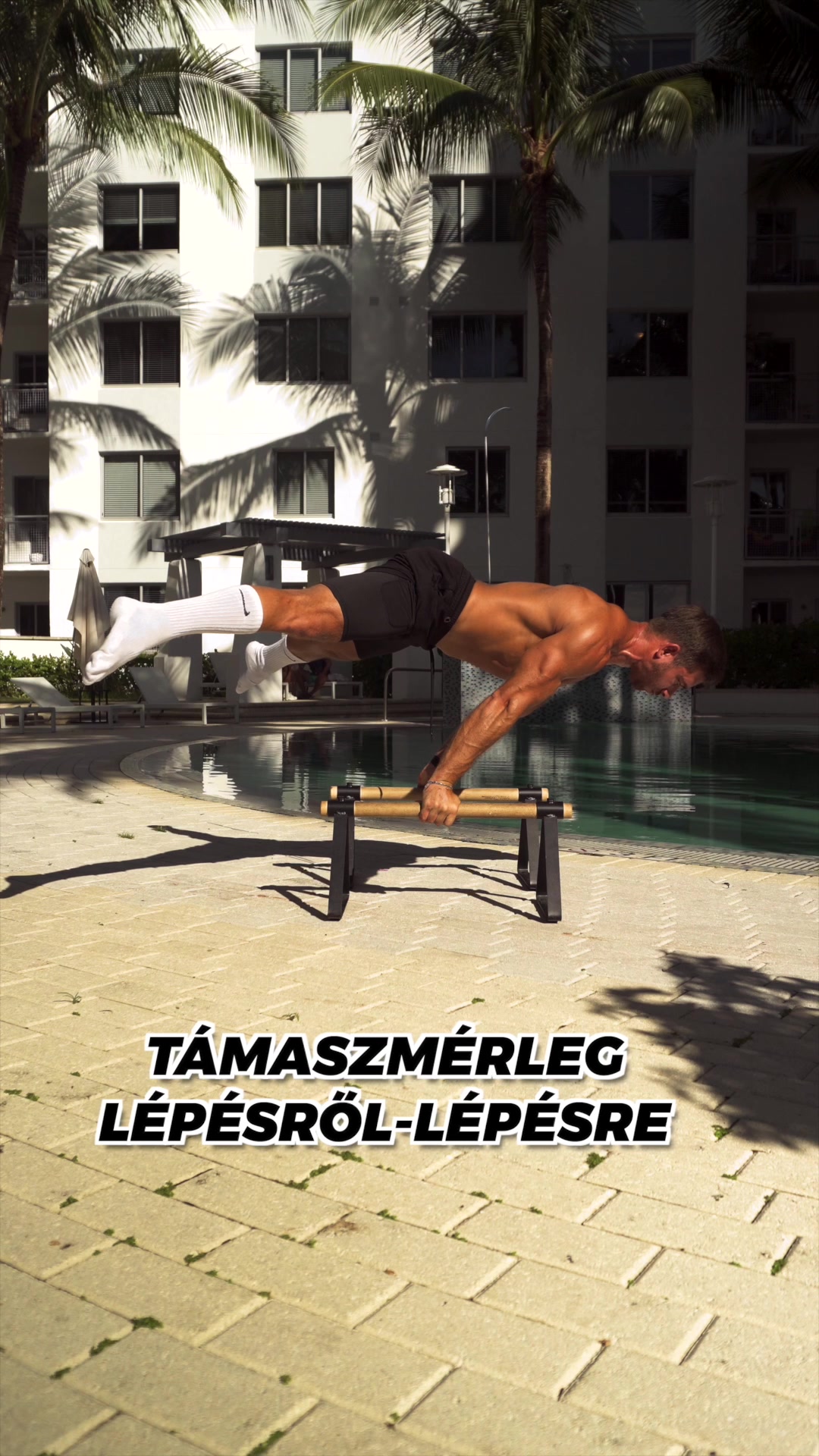 @Deres &Aacute;d&aacute;m