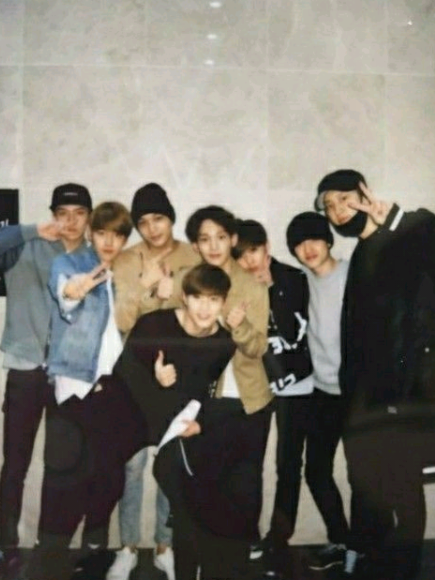 @ur fav exo stan⁹ ☽̶☾