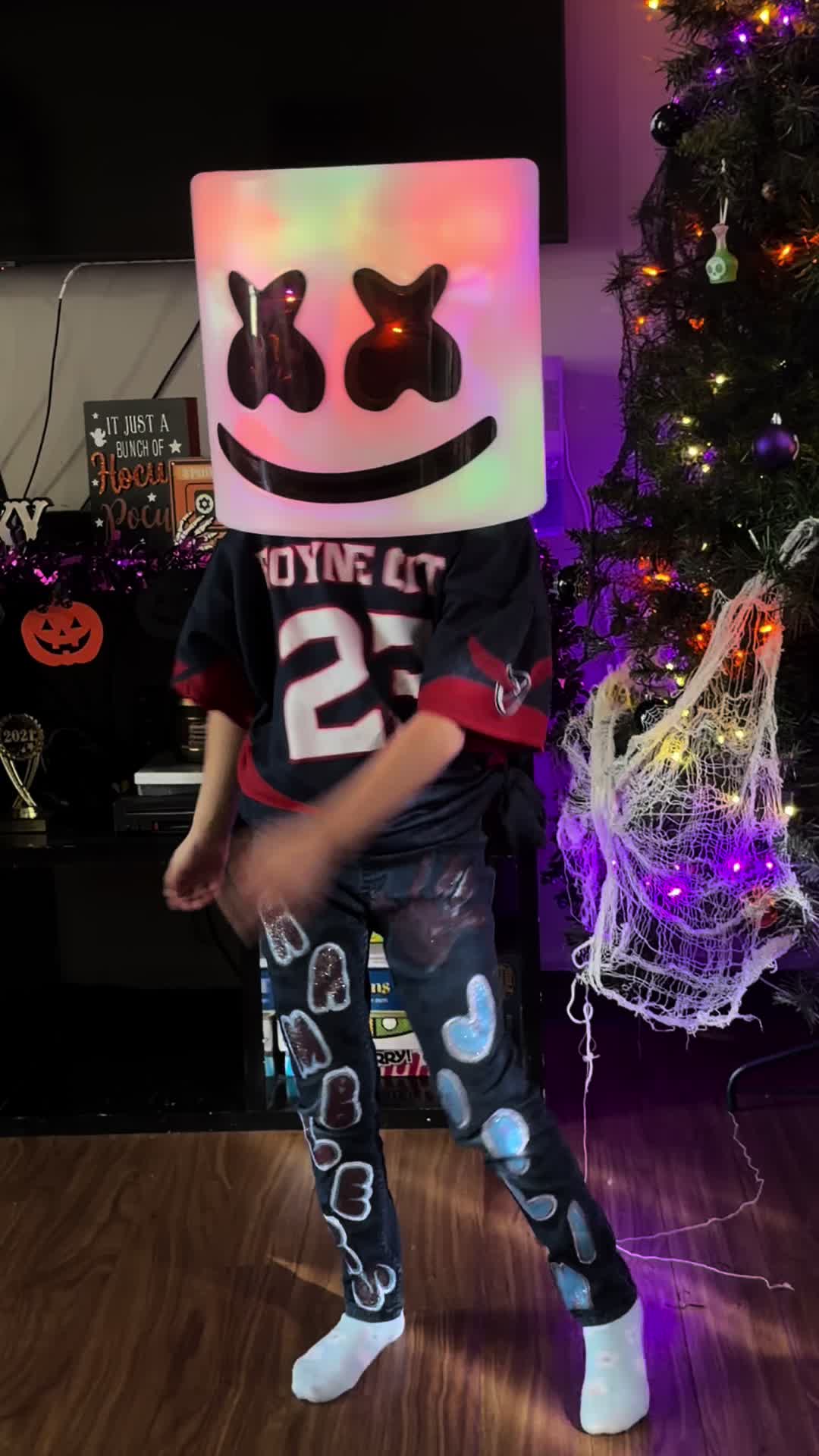 @thedavistribe