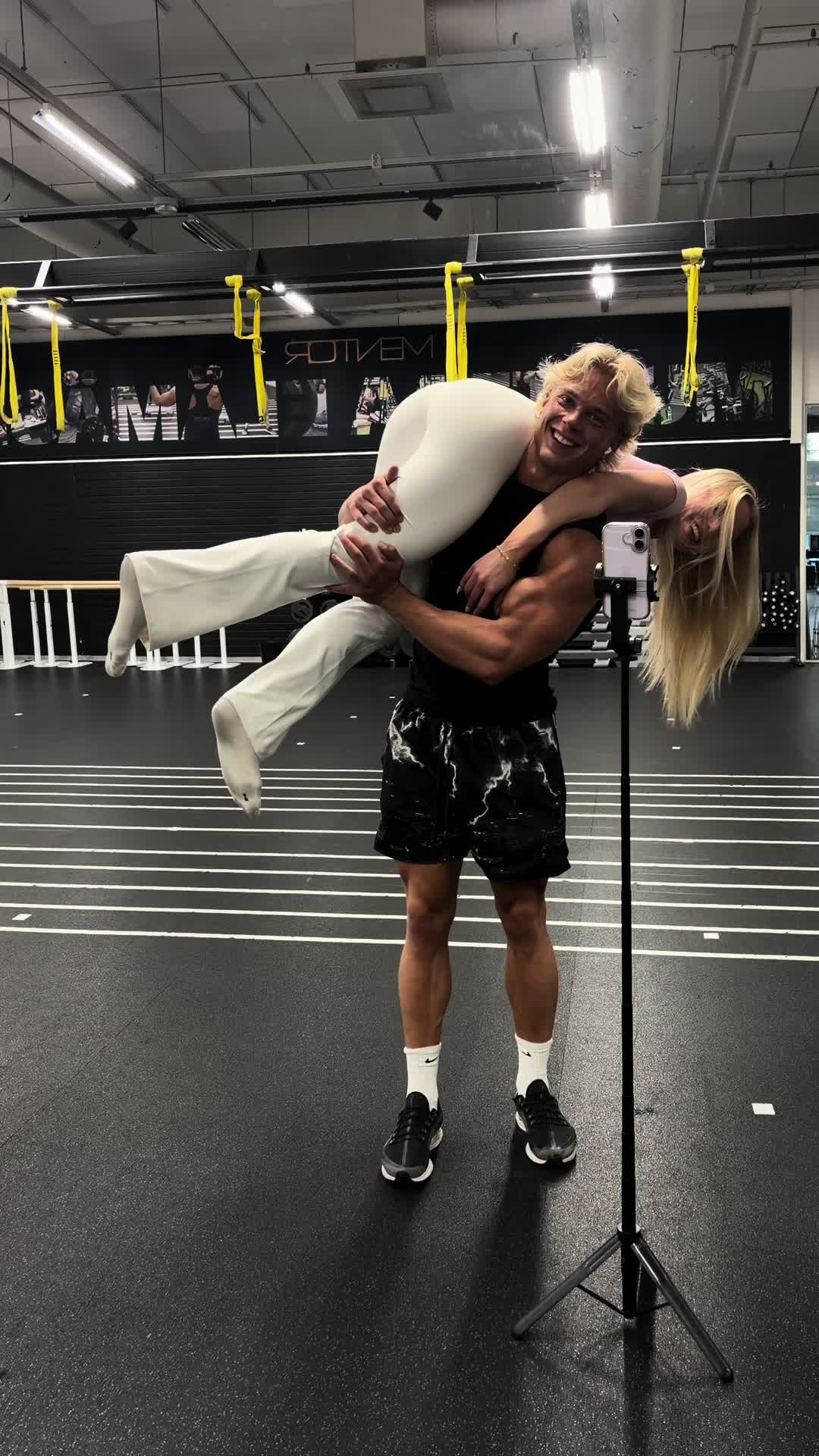 @Lumikki