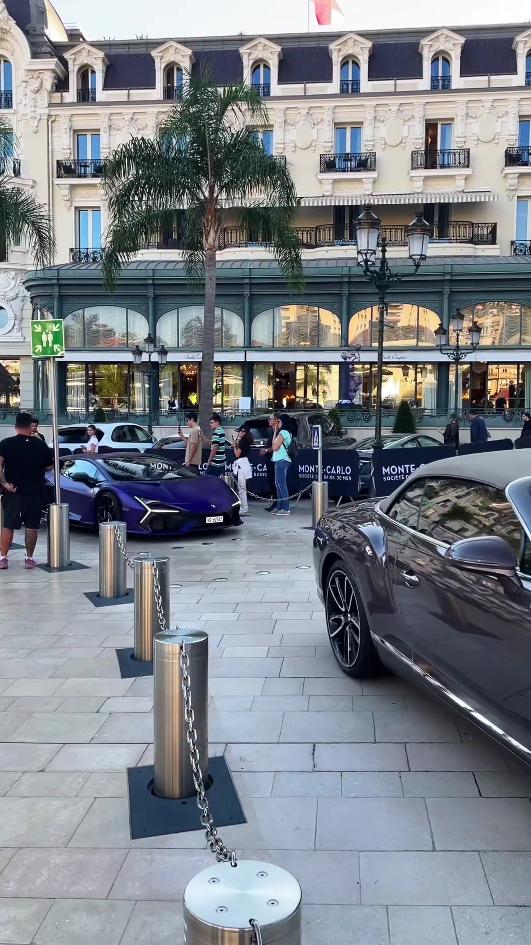 @🏎️