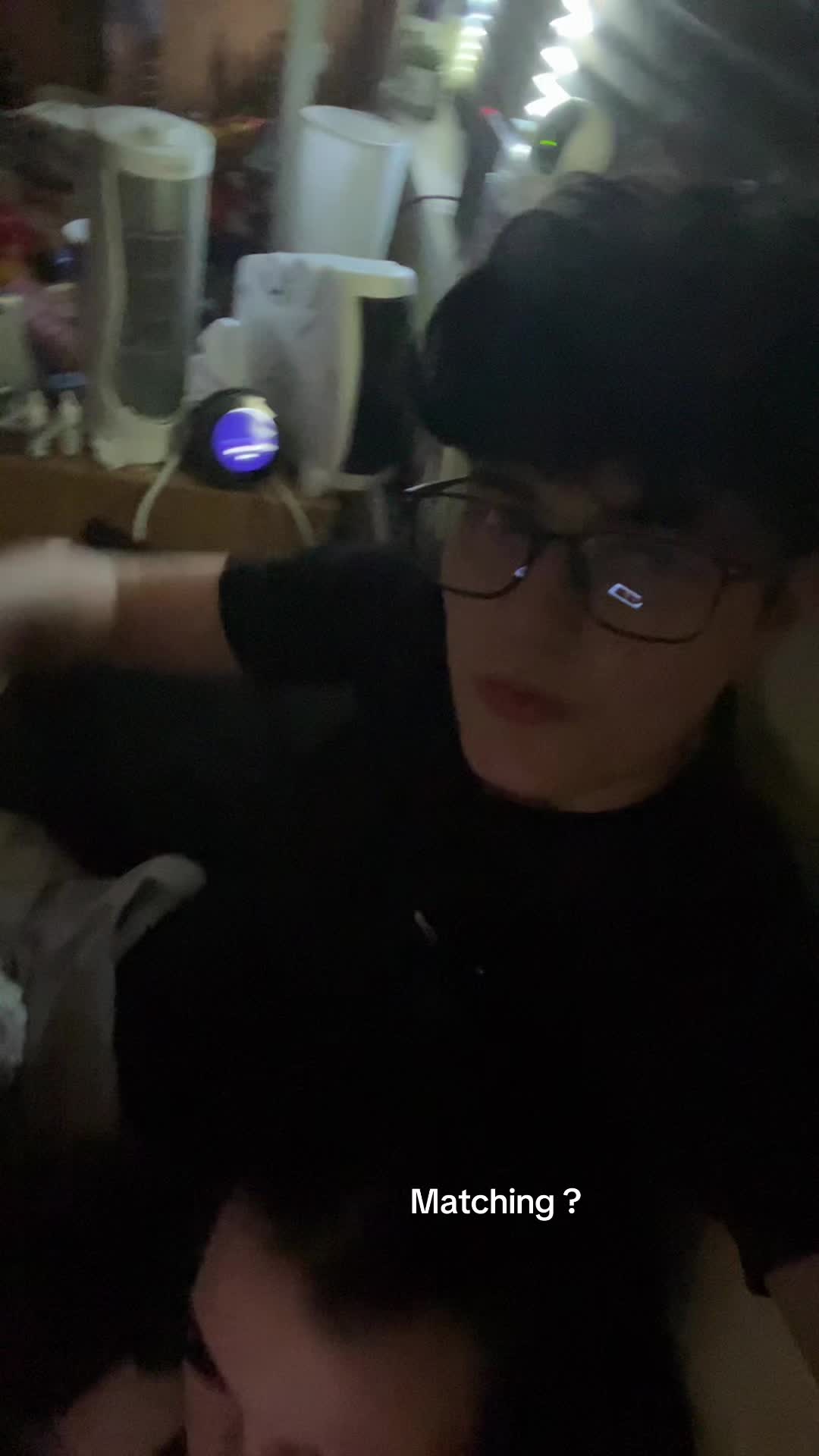 @⃟