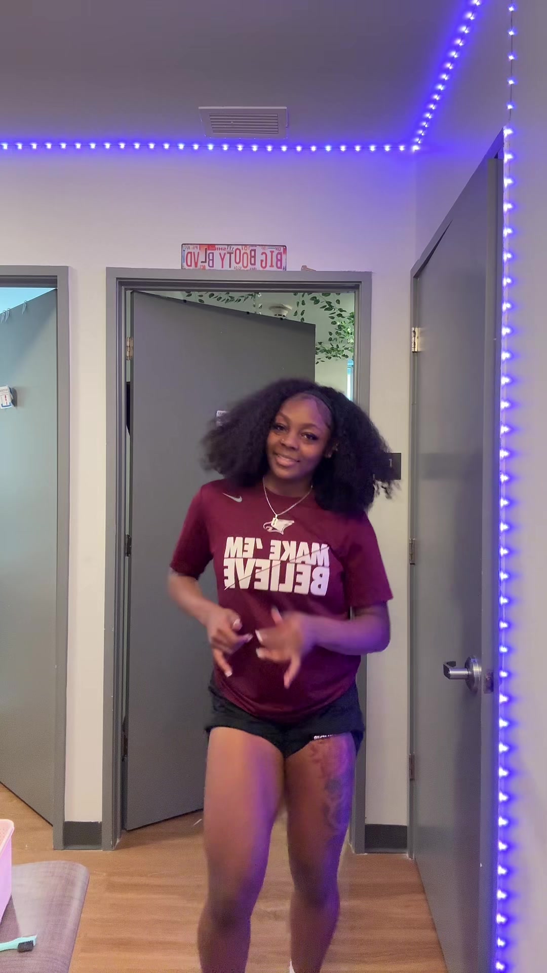@Yogirlamaya🤭