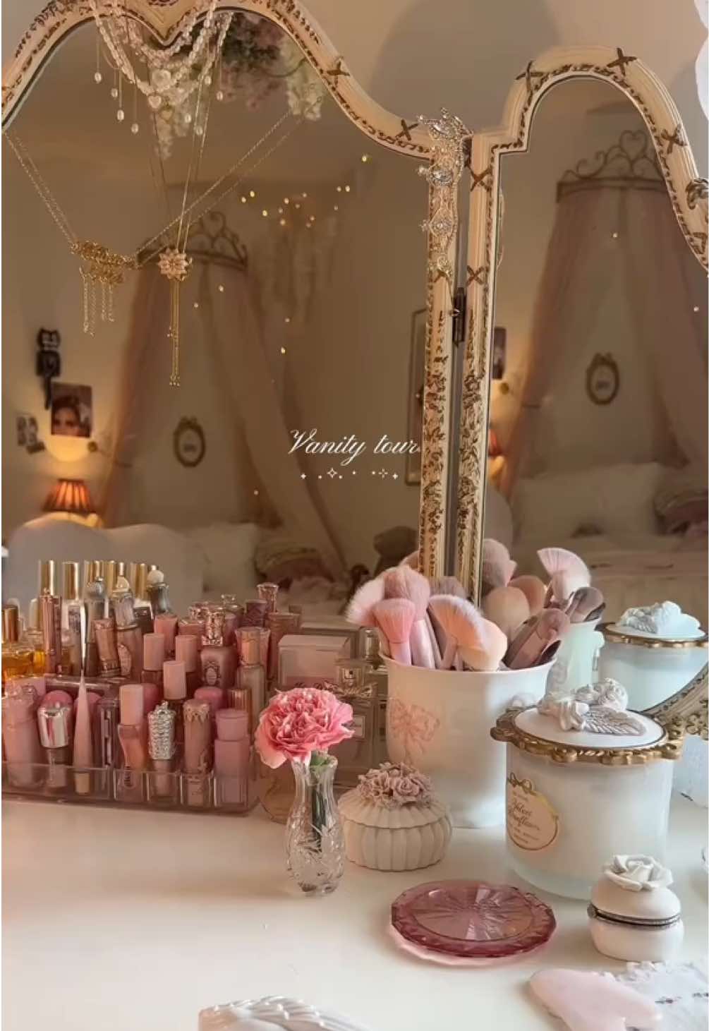 @𝒫𝑒𝓃𝑒𝓁𝑜𝓅𝑒 ୨୧