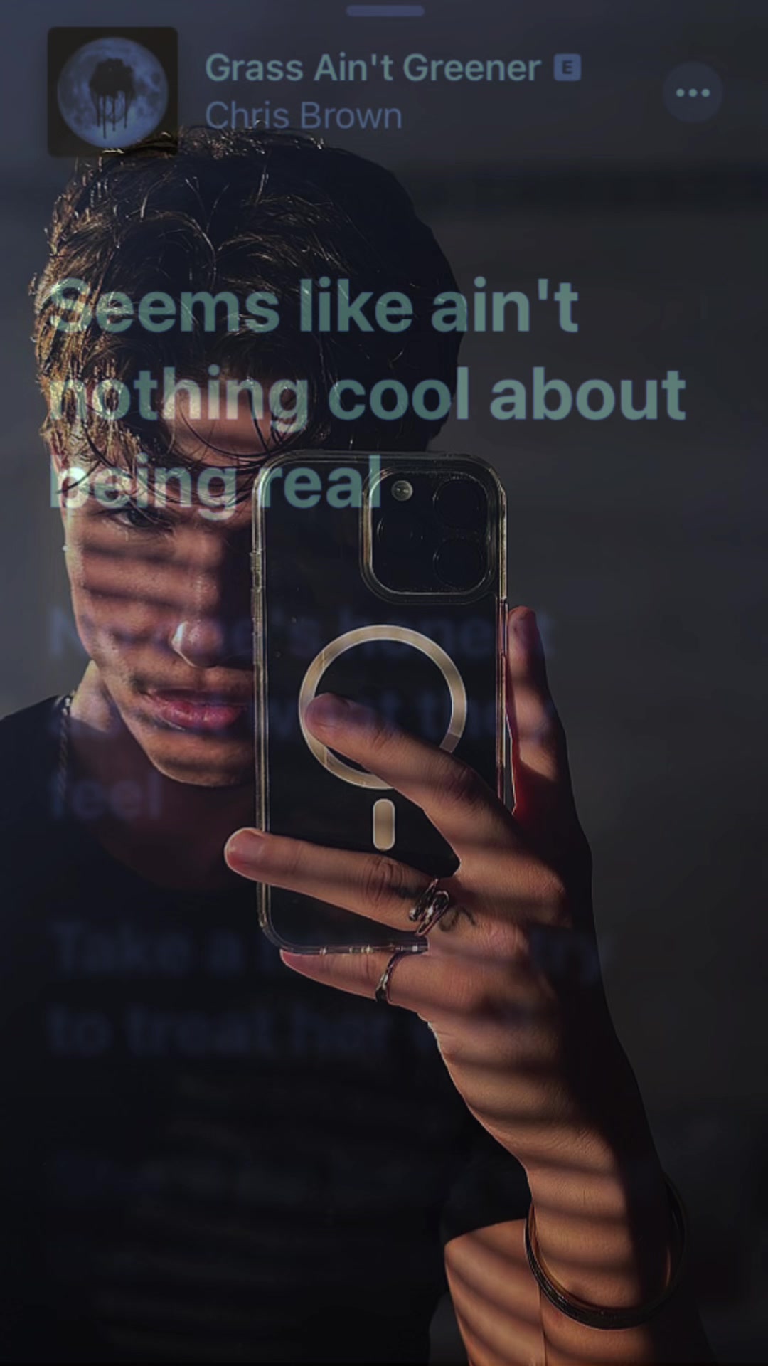 @𝐌