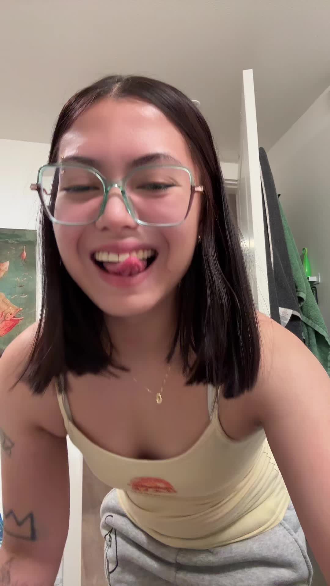 @bellathefilipina