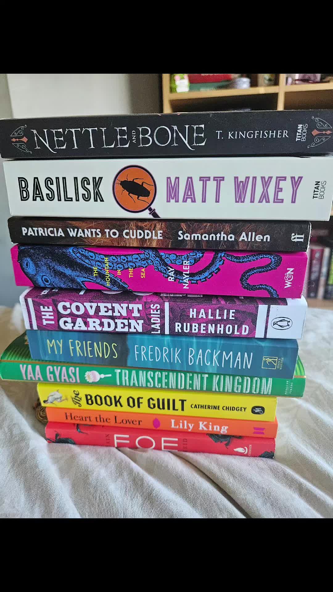 @DanielleReadsBooks