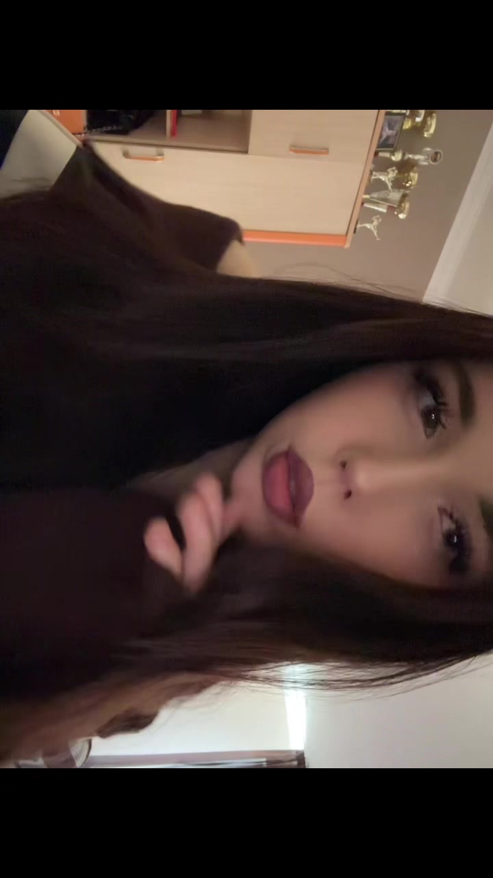@𝑳