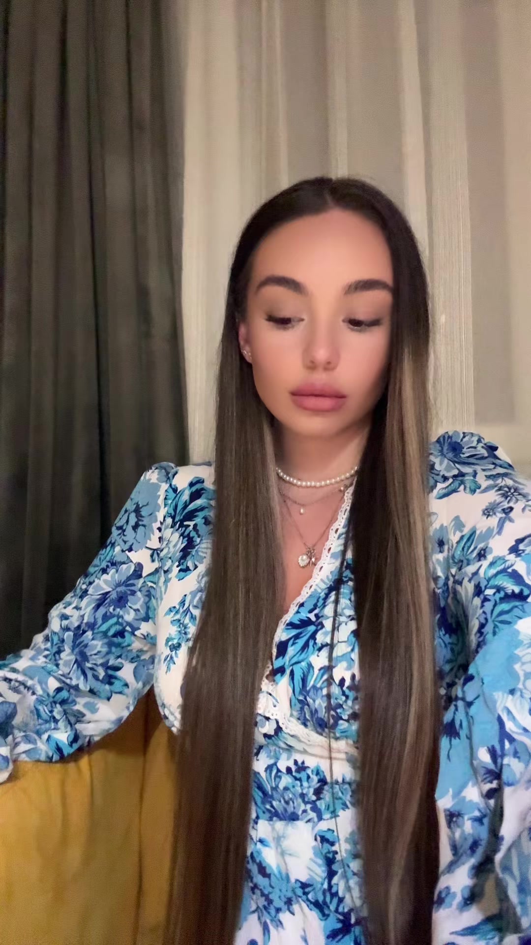 @Елия Нелова
