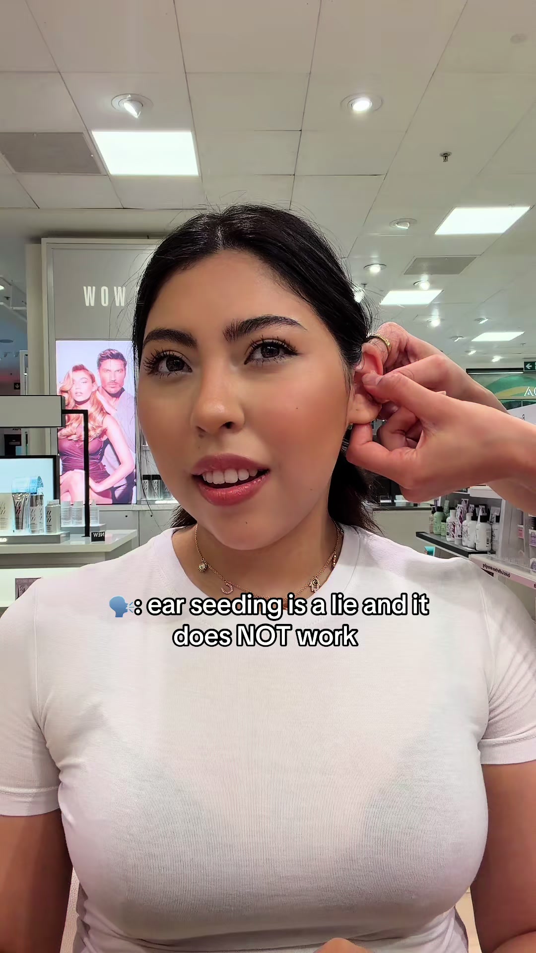 @Daniela Estefania 🌙