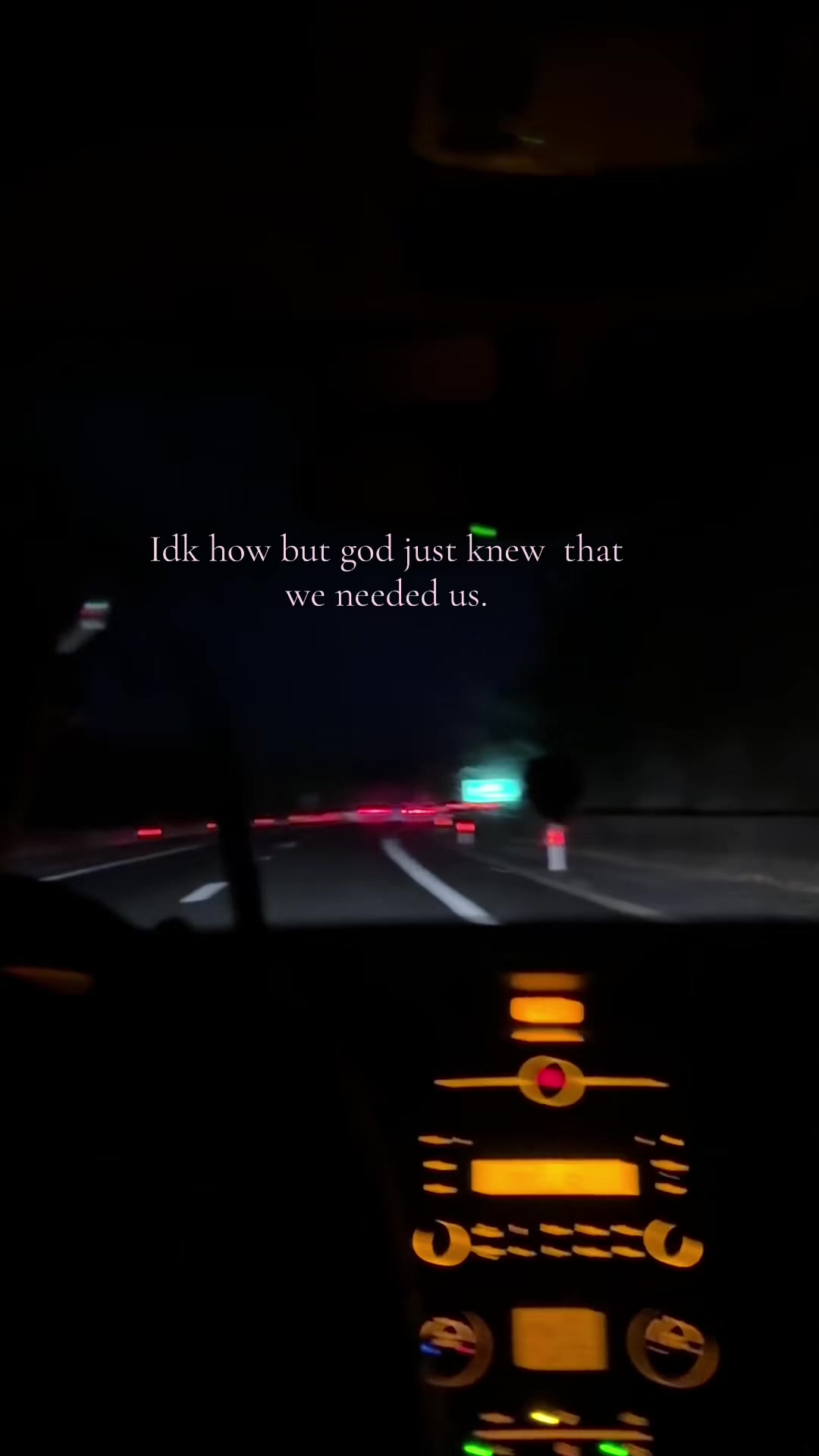 @༻❧ℰ𝓁𝓁𝒾☙༺