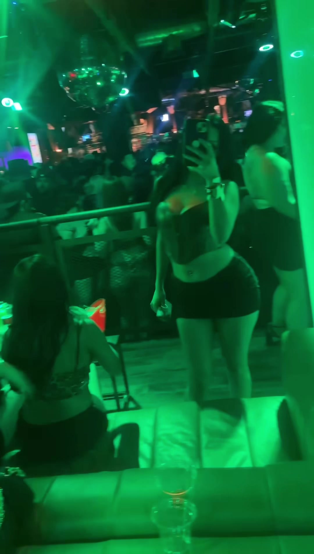 @Naidelyn