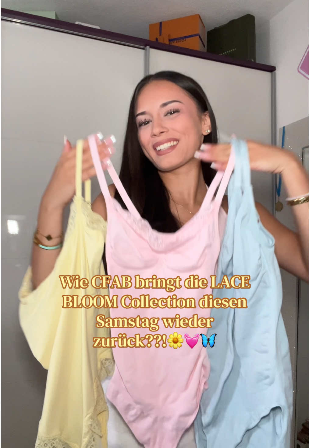 @𝐒𝐡𝐚𝐫𝐨𝐧 𝐊𝐡𝐚𝐞𝐥𝐚