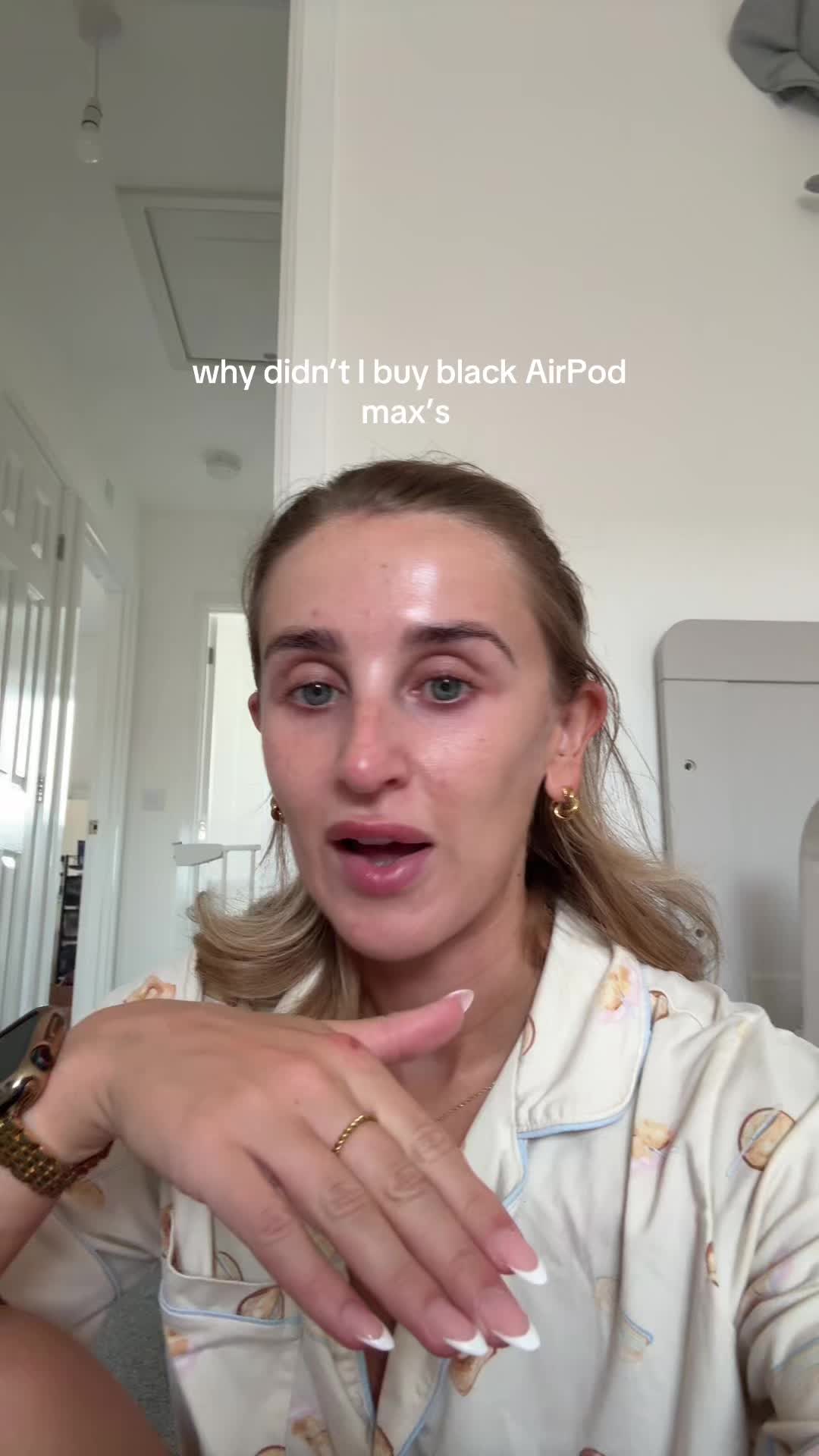 @Blousy