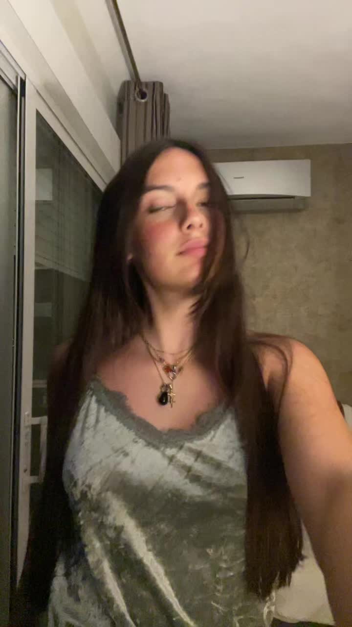 @elena⁷