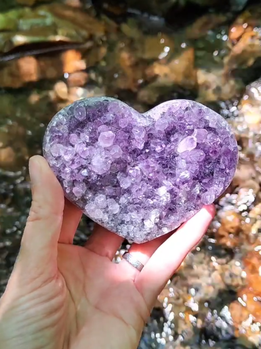 @happyminerals.si